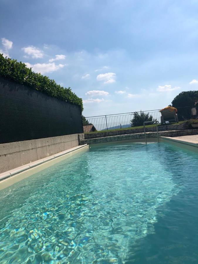 Il Sasso Bianco Bed & Breakfast Comerio Ngoại thất bức ảnh
